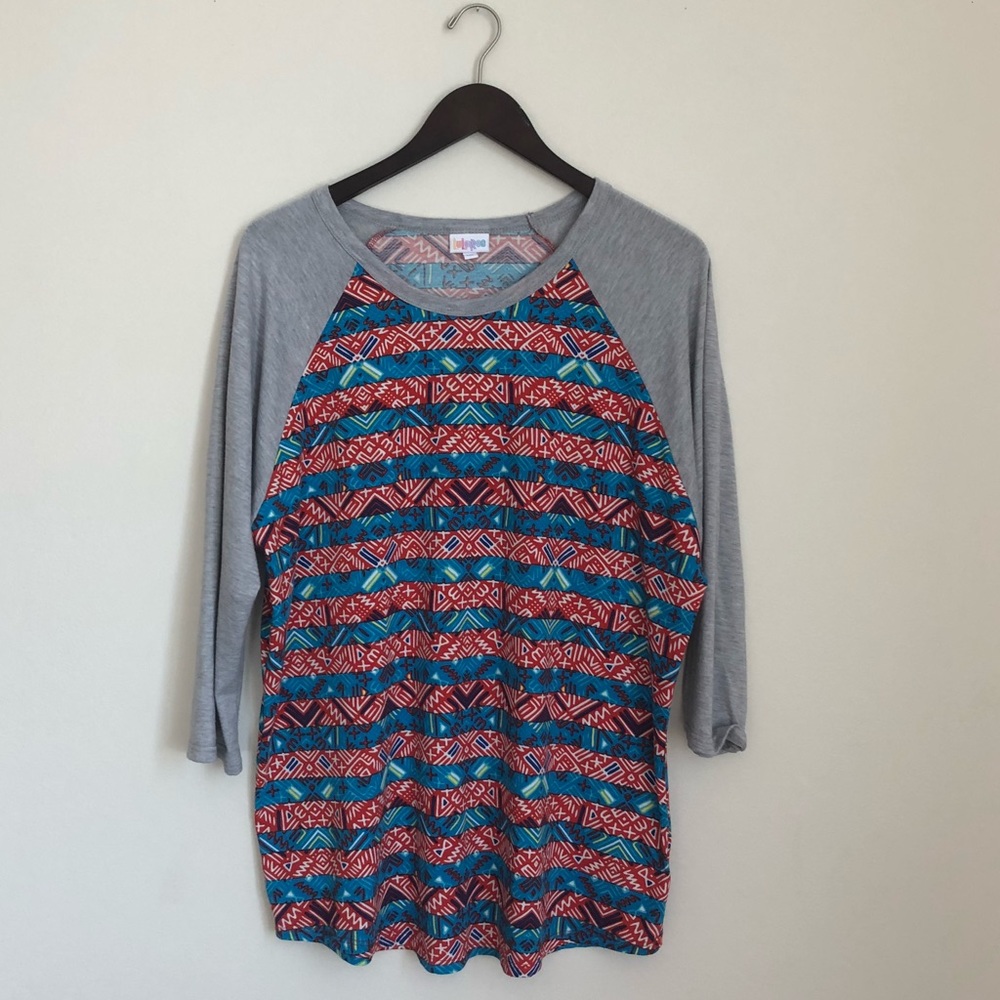 👚Lularoe Baseball Style Tee